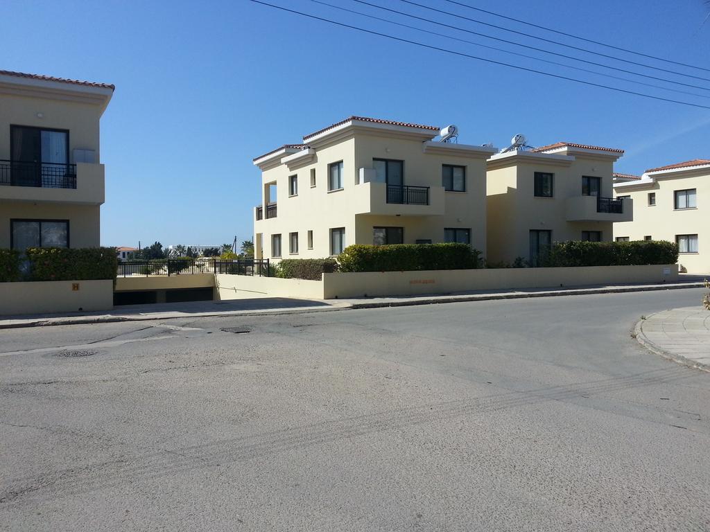 Faros Beach Paphos Extérieur photo